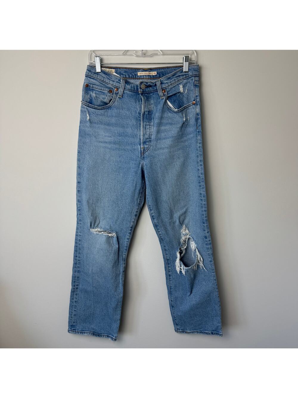 Levi's Women's Ribcage Straight Ankle Distressed Jeans Size 30